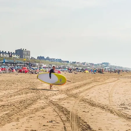 Bed And Zandvoort